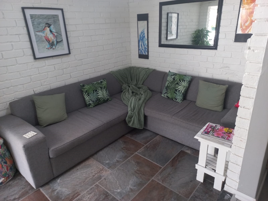 2 Bedroom Property for Sale in Gonubie North Eastern Cape